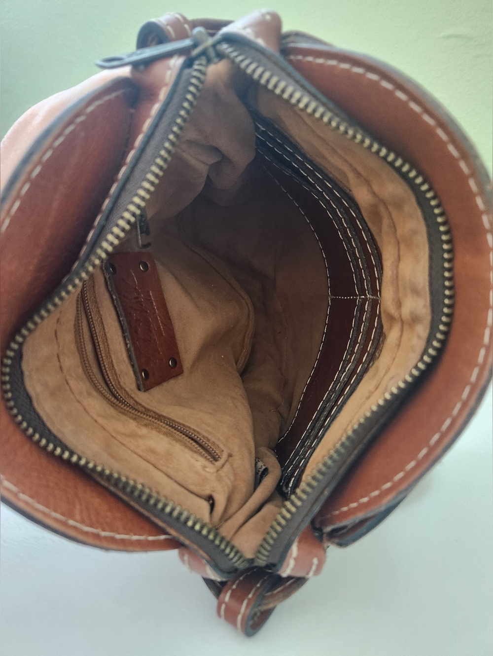 Patrisha Nash Prairie Rose Crossbody Leather Purse - Picture 3 of 10
